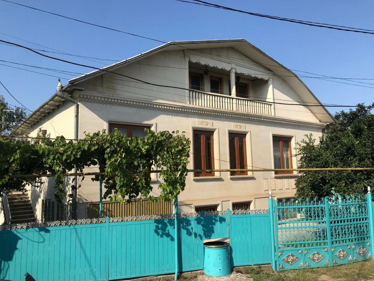 Hotel Wooden Museum Kutaisi Exterior foto